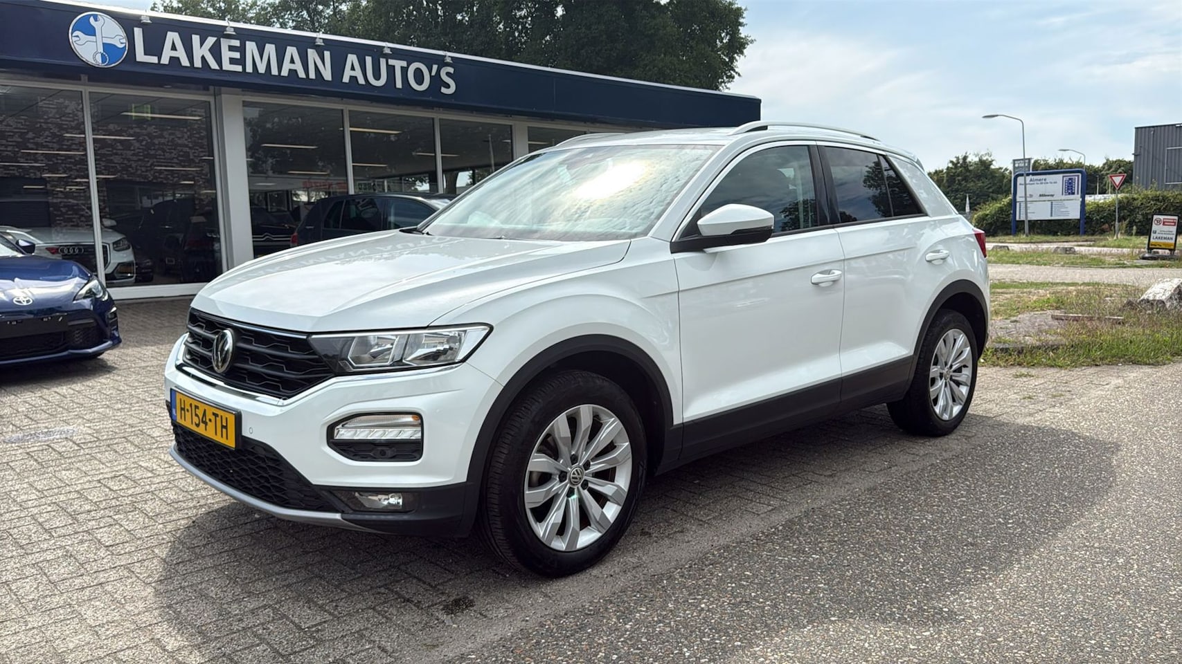 Volkswagen T-Roc - 1.5 TSI Style 2e Eig NL Auto Nieuwstaat Inruil Garantie - AutoWereld.nl