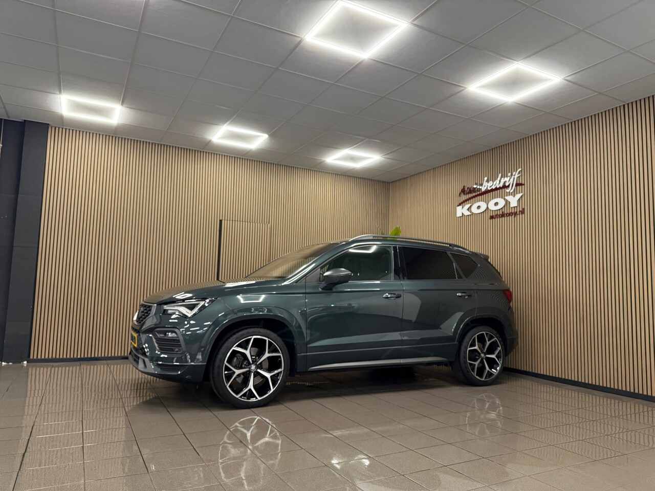 SEAT Ateca - 1.5 TSI FR Business Intense * Automaat / Panoramadak / Trekhaak / Beats Audio / Carplay / - AutoWereld.nl