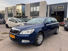 Skoda Octavia Combi - 1.2 TSI Ambition Airco Cruise Control Trekhaak