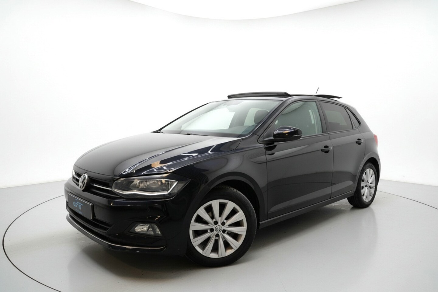 Volkswagen Polo - 1.0 TSI Highline PANO LED PDC ACC CARPLAY - AutoWereld.nl