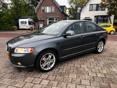 Volvo S40 - 2.0 D4 177pk 5 Cil 1e eig Autom Cruise isofix UNIEK NW APK Youngtimer