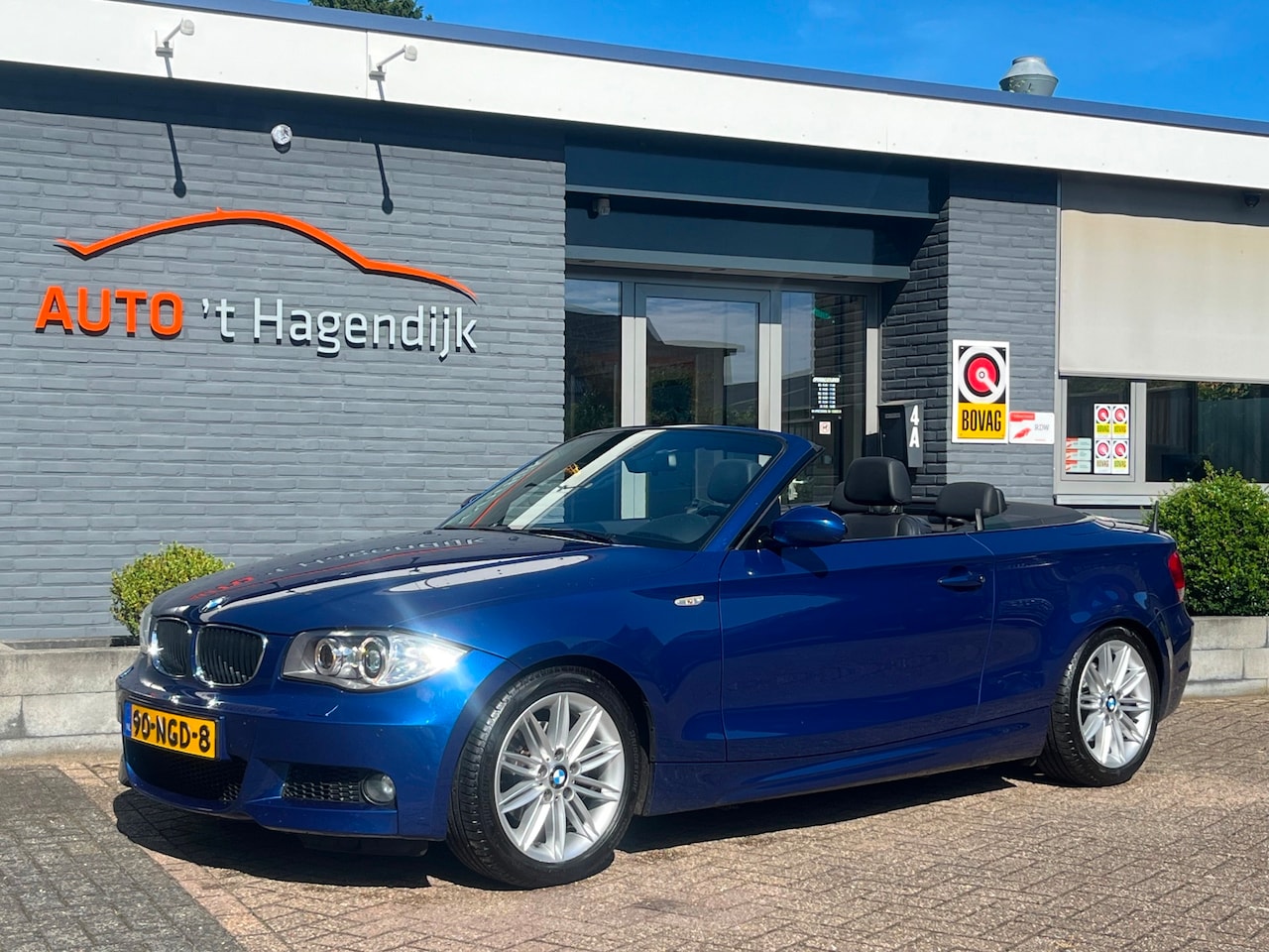 BMW 1-serie Cabrio - 118i High Executive M-Sport trekhaak APK - AutoWereld.nl