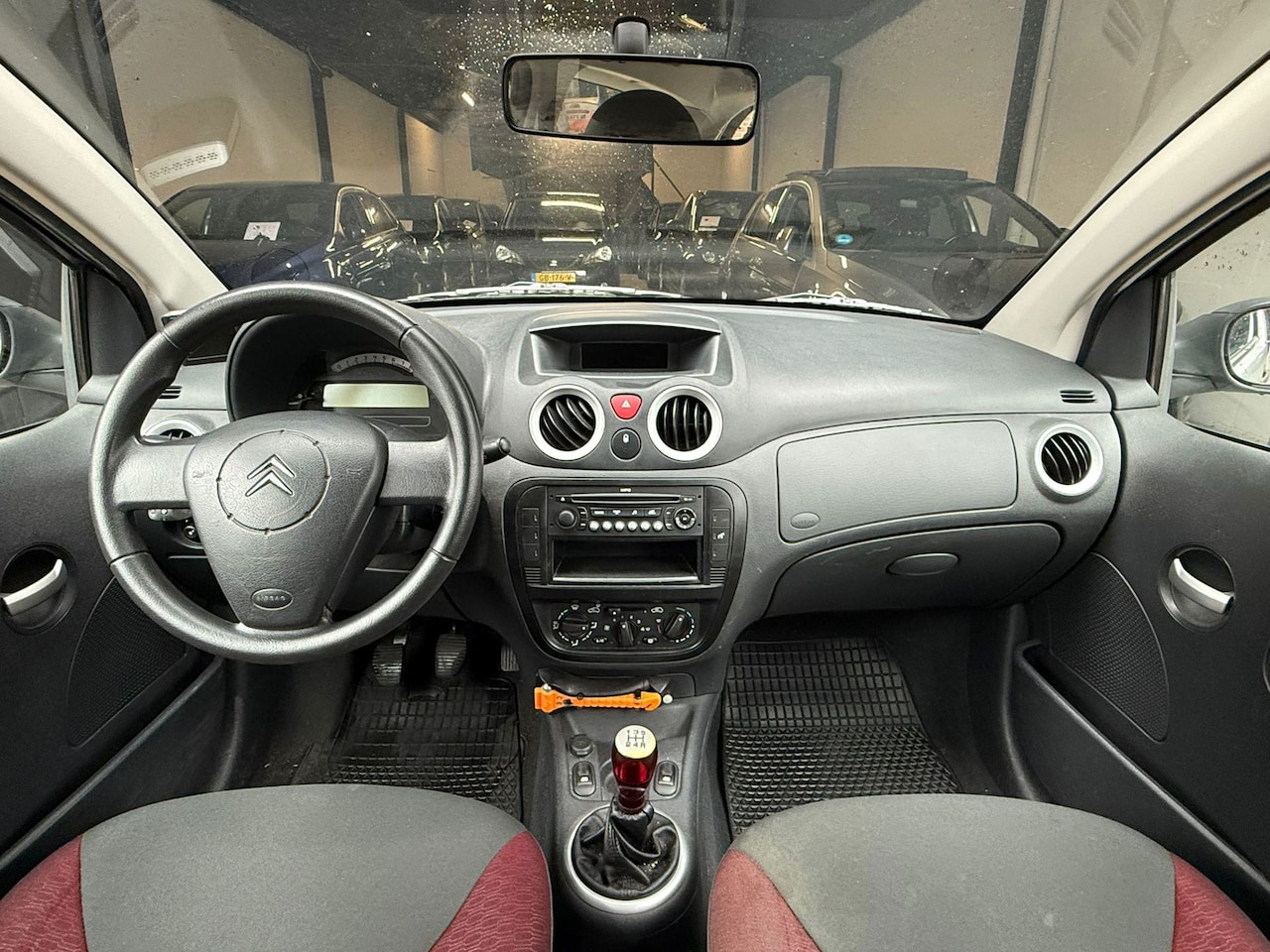 Citroën C2 - 1.1i Airco | Parkeersensor| Achteruitrijcam. 2010 - AutoWereld.nl