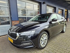 Skoda Octavia - 1.0 TSI Business Edition Plus, Trekhaak, ACC, stoel verwarming, Carplay, Elektrische A-kle