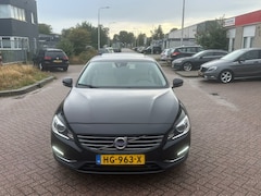 Volvo V60 - 2.4 D6 Twin Engine Summum