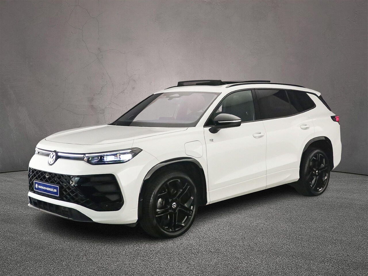 Volkswagen Tayron - R-Line Edition 1.5 TSI eHybrid 272pk DSG Automaat Trekhaak, Harman Kardon audio, Lederen b - AutoWereld.nl