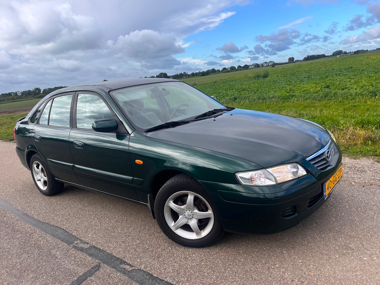 Mazda 626 - 1.8i Comfort / 126.000 nap / NWE APK - AutoWereld.nl