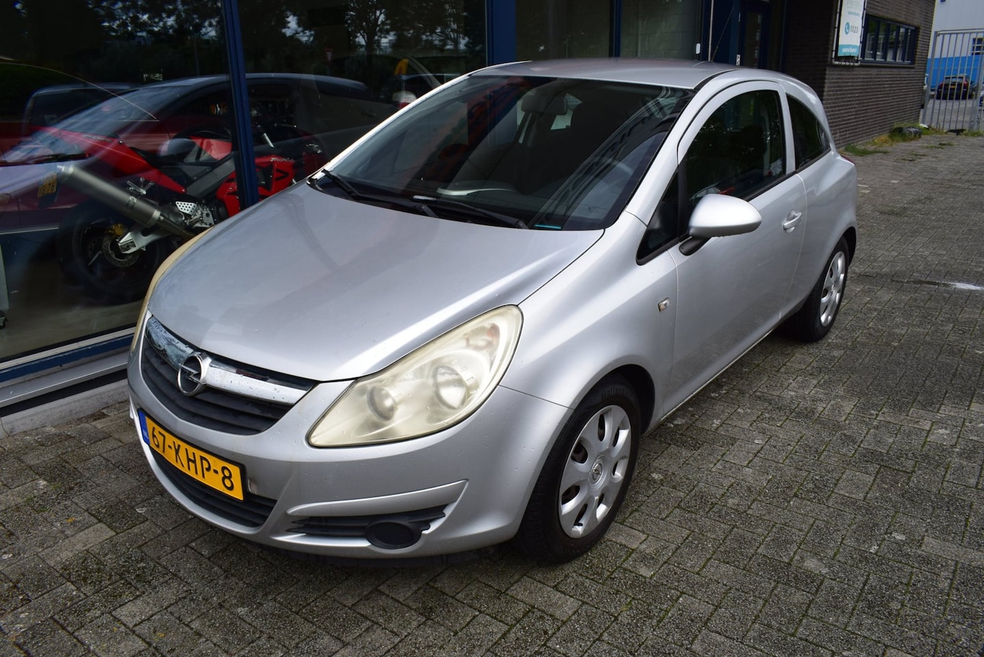 Opel Corsa - 1.2-16V Enjoy 1.2-16V Enjoy - AutoWereld.nl
