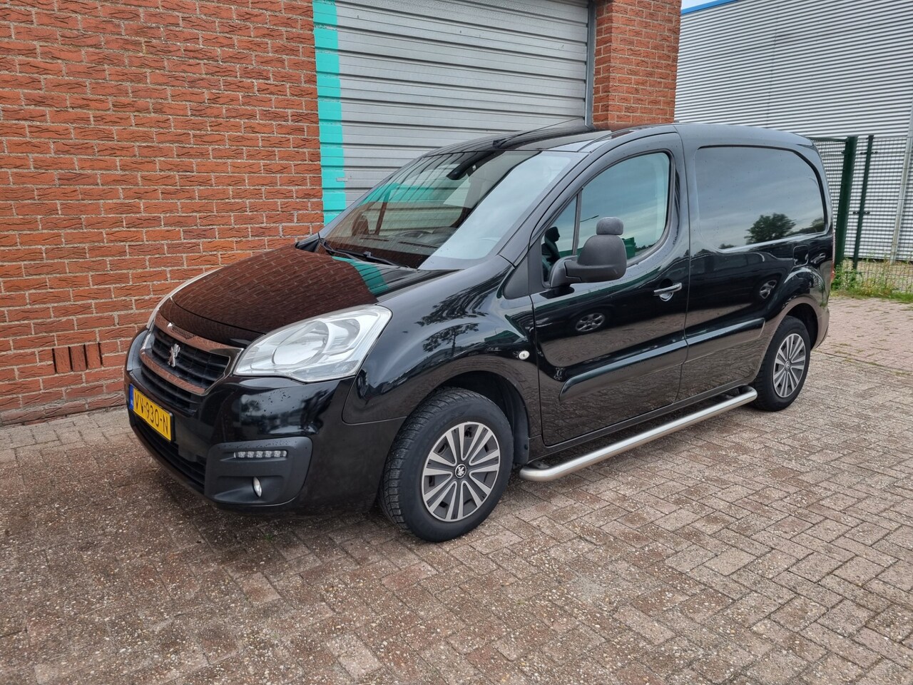 Peugeot Partner - 120 1.6 HDi 90 L1 Première Airco! Bj:2016 NAP! - AutoWereld.nl