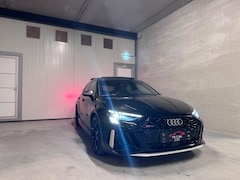 Audi RS3 - Sportback 2.5 TFSI Quattro Pano|B&O|HuD|Keyless|RS Stoel|Carbon|Camera