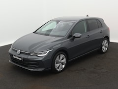 Volkswagen Golf - 1.5 eHybrid Life Edition 204 PK Automaat | #AD | Plug in Hybride | Trekhaak | Apple Carpla