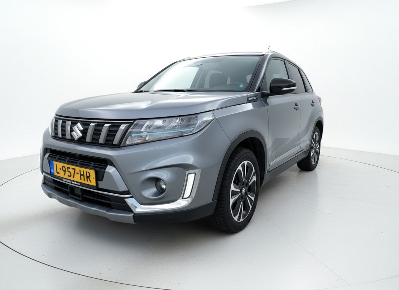 Suzuki Vitara - 1.4 Boosterjet Style Smart Hybrid|Pano|Trekhaak|Camera|Cruise| - AutoWereld.nl
