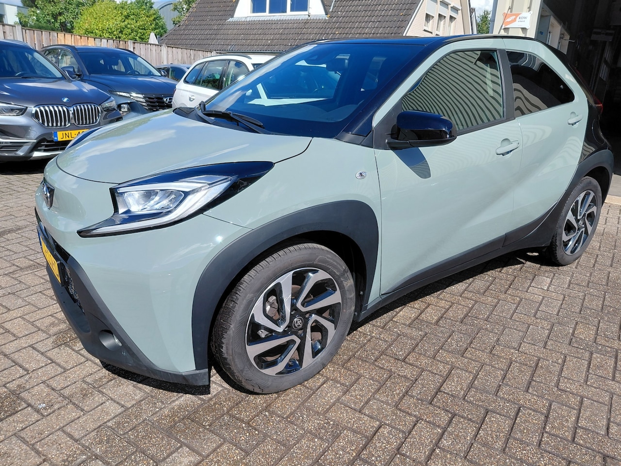 Toyota Aygo X - 1.0 VVT-i MT Pulse 1.0 VVT-i MT Pulse - AutoWereld.nl
