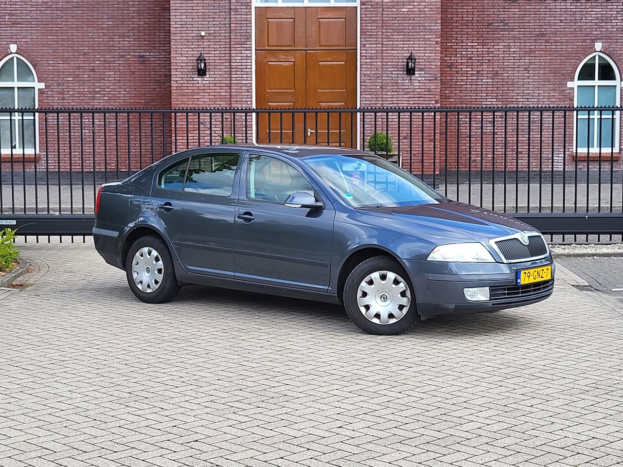 Skoda Octavia - 1.8 TSI Ambiente / Airco / Trekhaak / Pdc / Cruise control / Nap - AutoWereld.nl