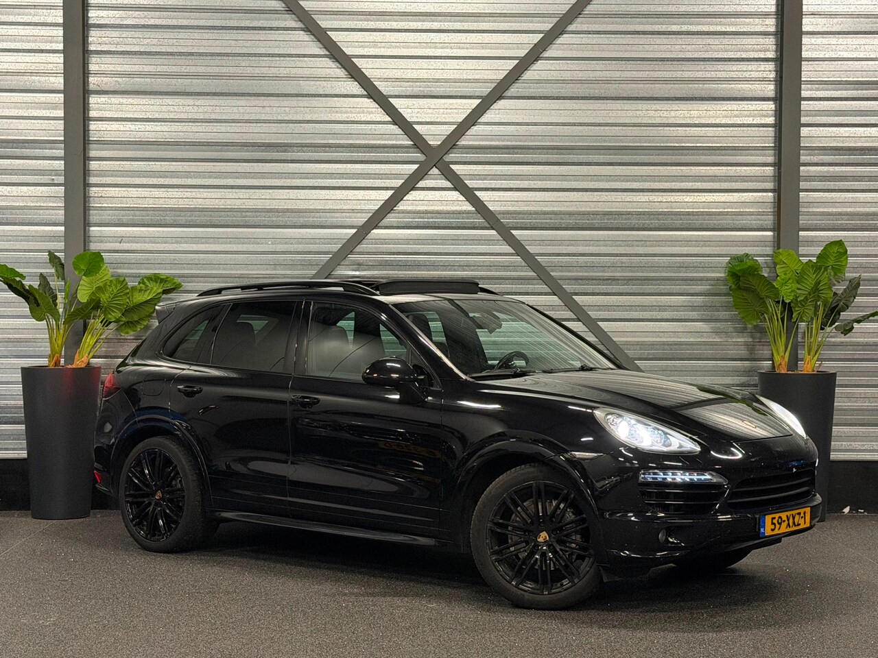 Porsche Cayenne - 3.0 D BI-XENON/LEDER/LED/NAVI/PANO/LUCHTVERING/CAMERA/GTS-PAKKET - AutoWereld.nl
