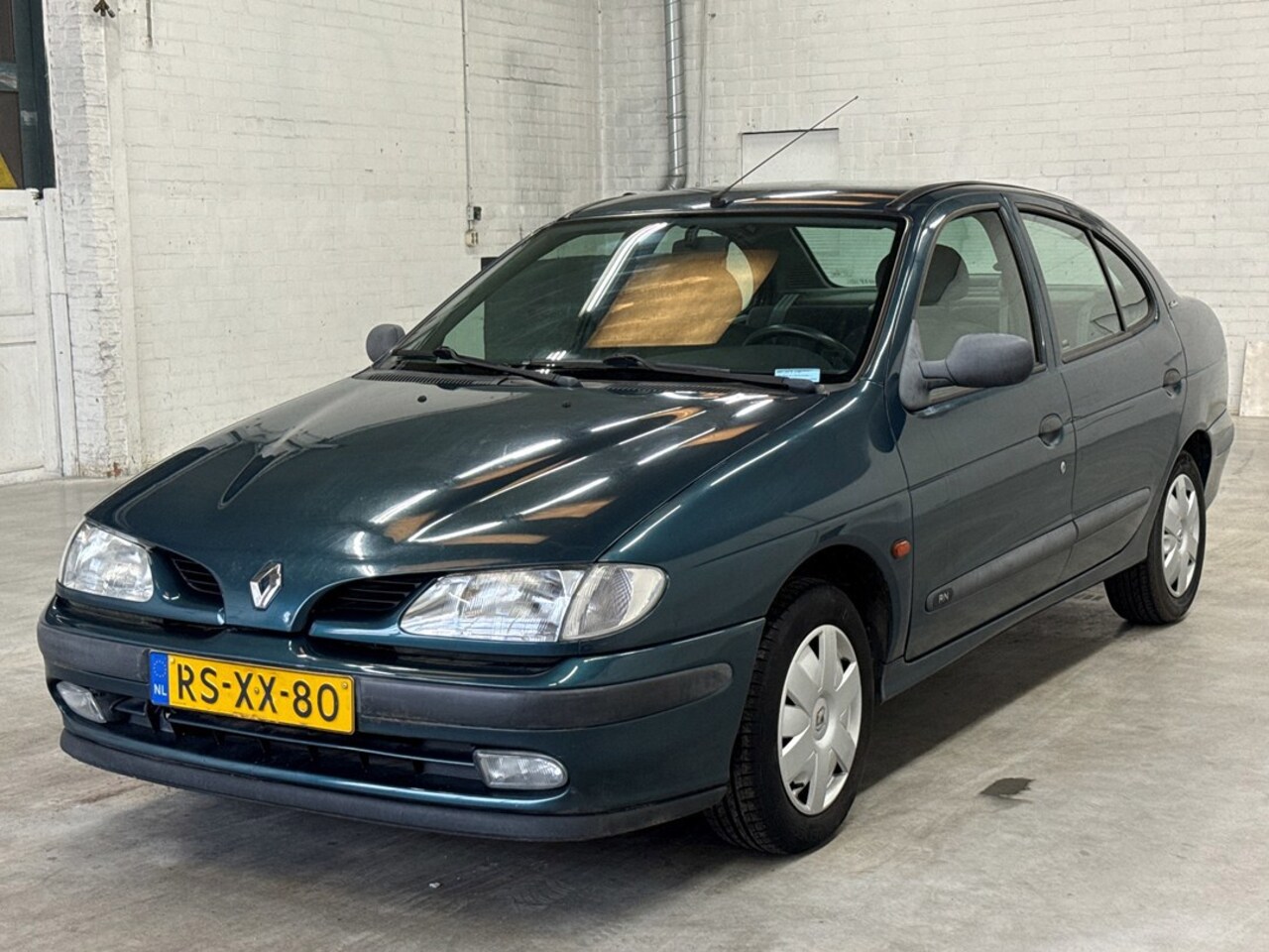Renault Mégane - 1.6e RN | Trekhaak - AutoWereld.nl