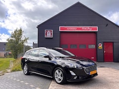 Ford Focus Wagon - 1.0 EcoBoost Titanium Business