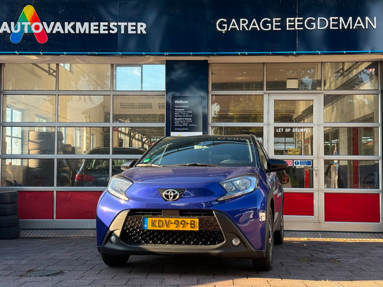 Toyota Aygo X - 1.0 VVT-i MT play 1.0 VVT-i MT Play - AutoWereld.nl