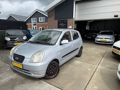 Kia Picanto - 1.0 LX |6 MND APK|AIRCO|INRUILKOOPJE|LAGE KM STAND|ELECTRISCHE RAMEN|CENTRALE DEUREN|1 SLE