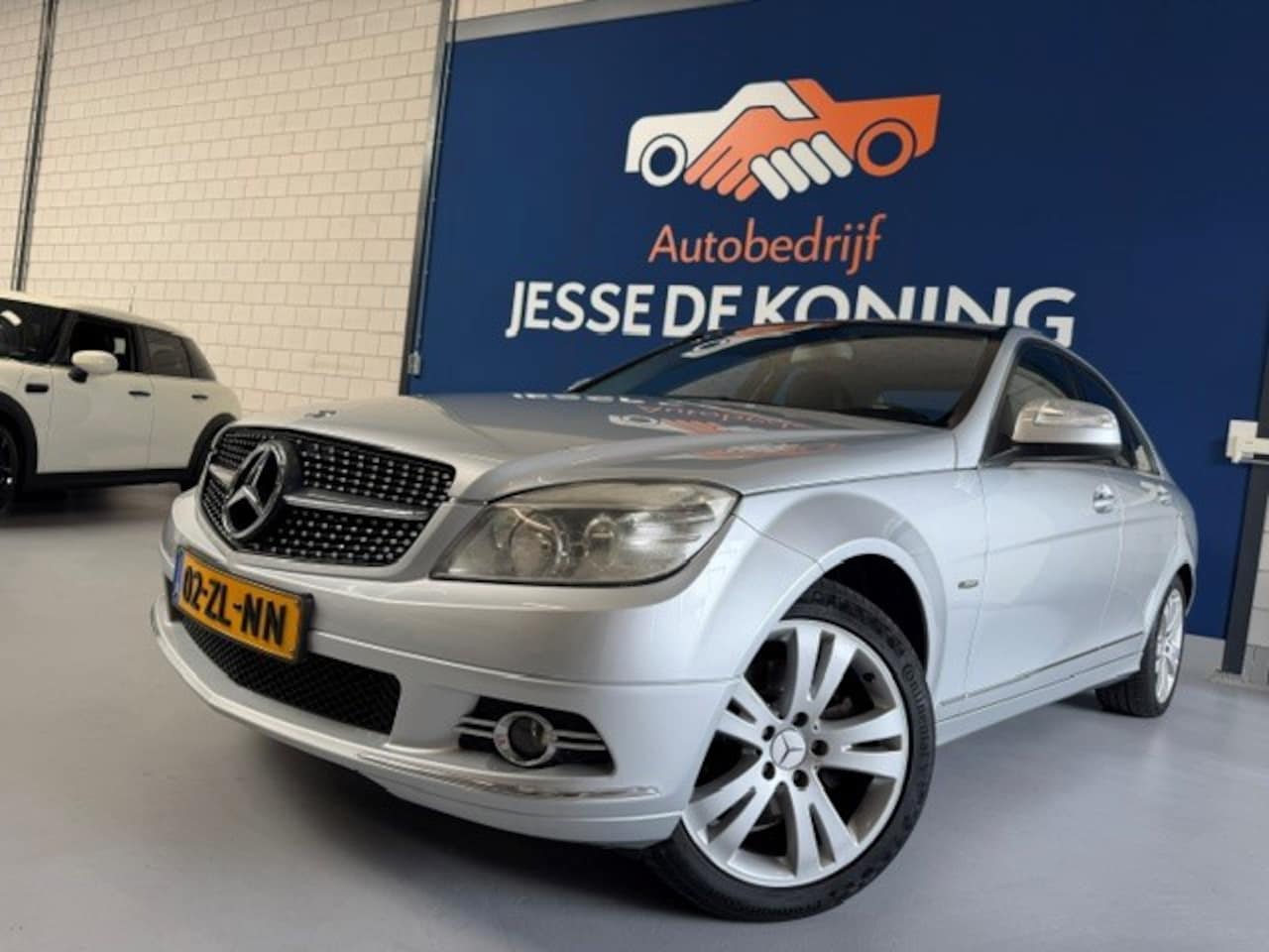 Mercedes-Benz C-klasse - 200 Kompressor Automaat,bj.2007,nw. model,kleur:grijs !Climate,Navigatie,Half Leder,NAP 24 - AutoWereld.nl