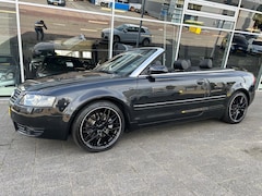 Audi A4 Cabriolet - 3.0 V6 Exclusive