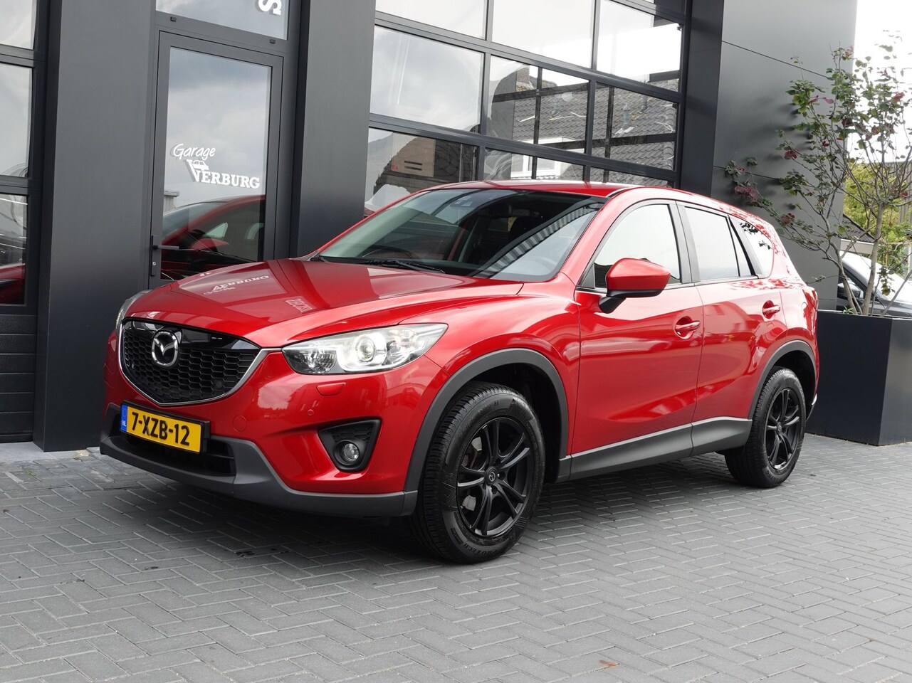 Mazda CX-5 - 2.0 Skylease+ Limited Edition 2WD (Navigatie,Cruise,PDC,Trekhaak,BOSE,Keyless) - AutoWereld.nl