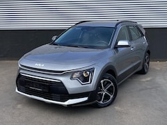 Kia Niro - 1.6 GDi Hybrid DynamicLine edition Navigatie, Adaptieve cruise control, Achteruitrijcamera