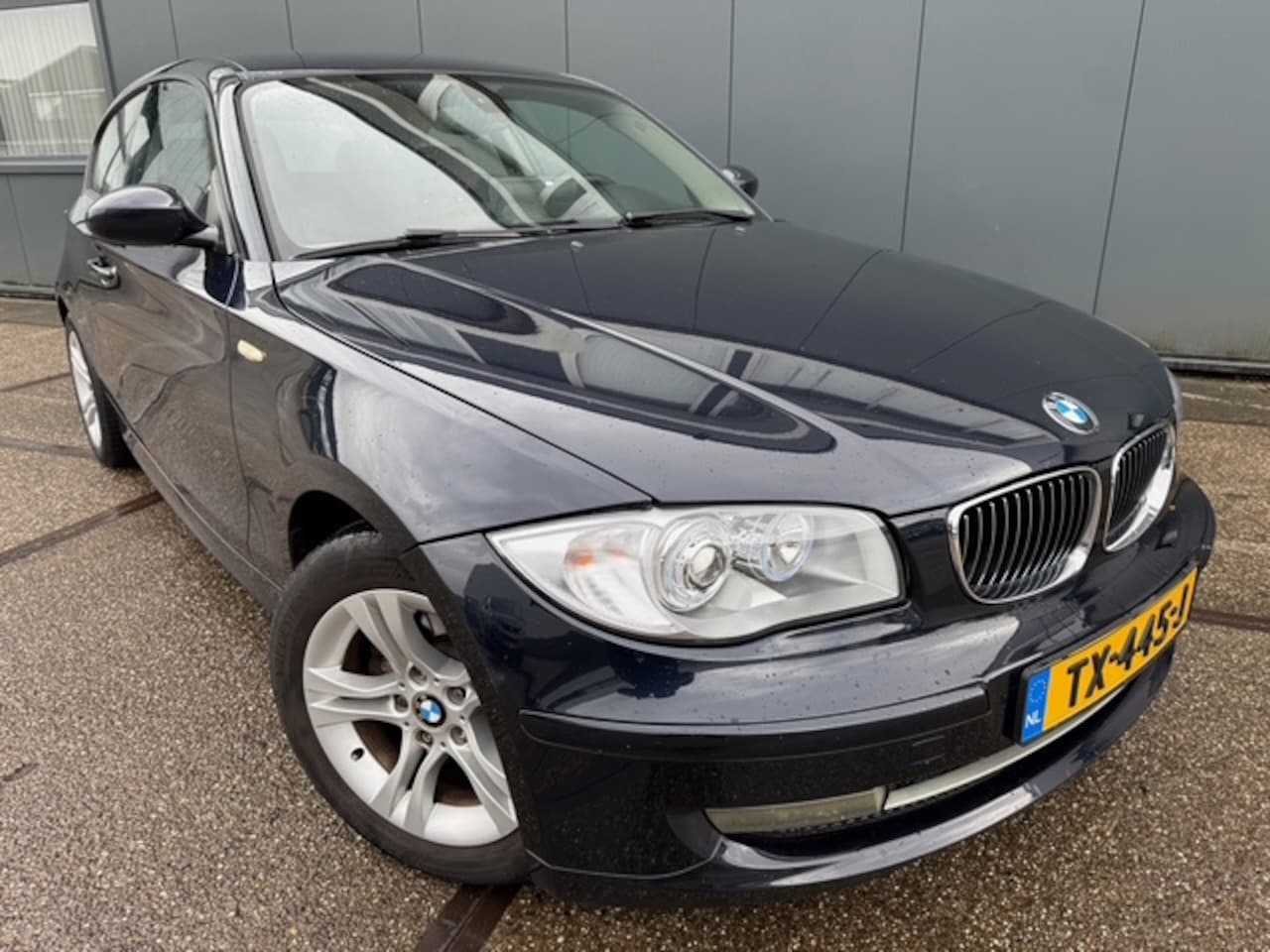 BMW 1-serie - 120i | Carplay | Navi | Airco | PDC | - AutoWereld.nl