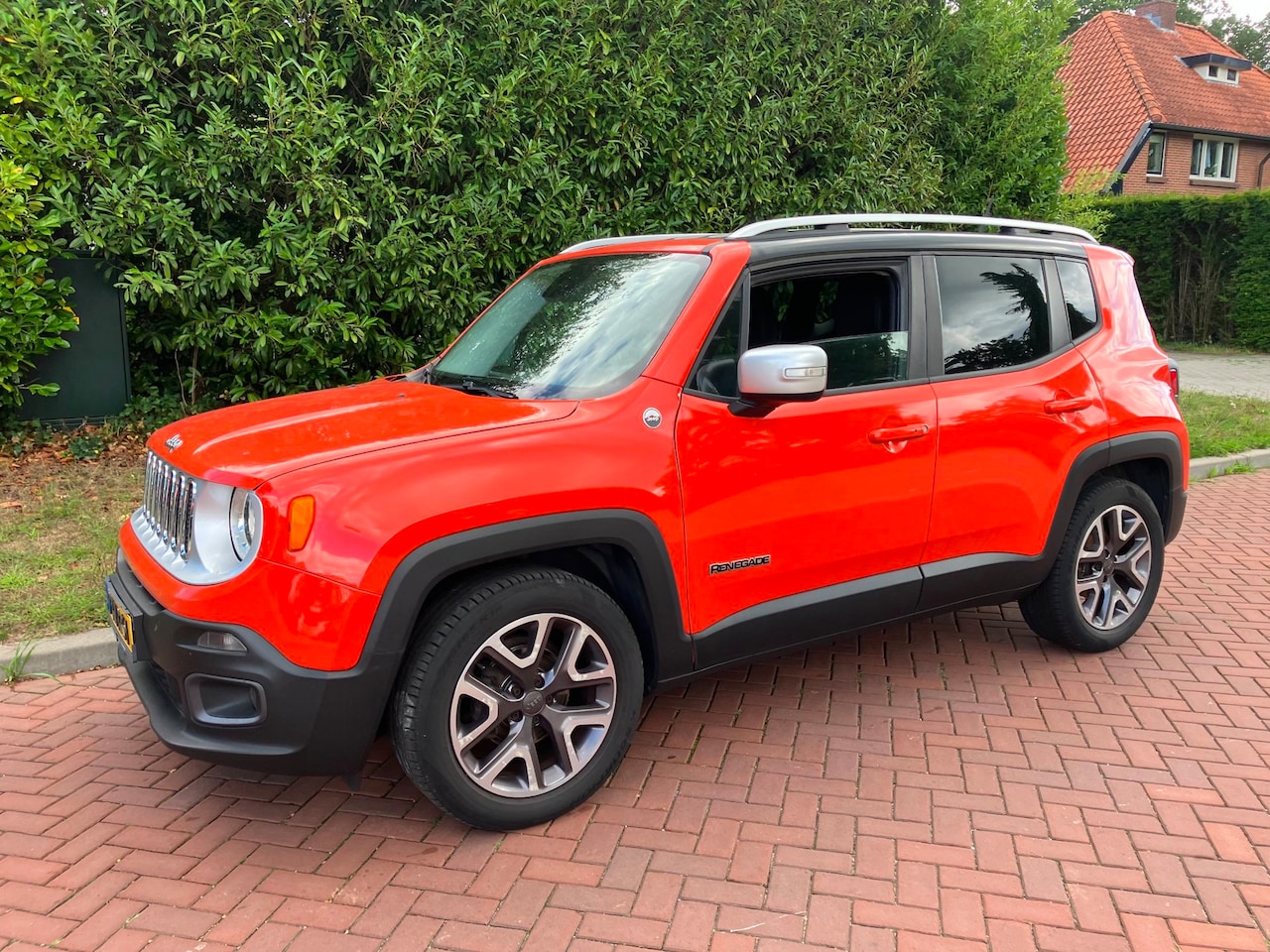Jeep Renegade - 1.4 MultiAir Opening Edition met leer hele mooie auto - AutoWereld.nl