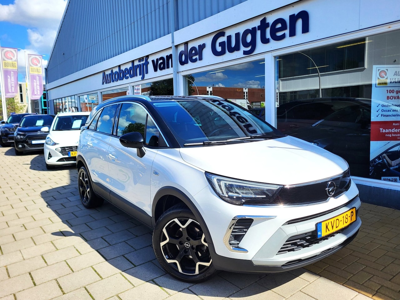 Opel Crossland - 1.2 Turbo Elegance / Automaat / Carplay & Android / Stoel -en Stuurverwarming / - AutoWereld.nl