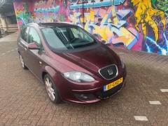 SEAT Altea XL - 1.4 TSI Stylance ijskoude airco navigatie camera trekhaak alles elektrisch rijd heerlijk i