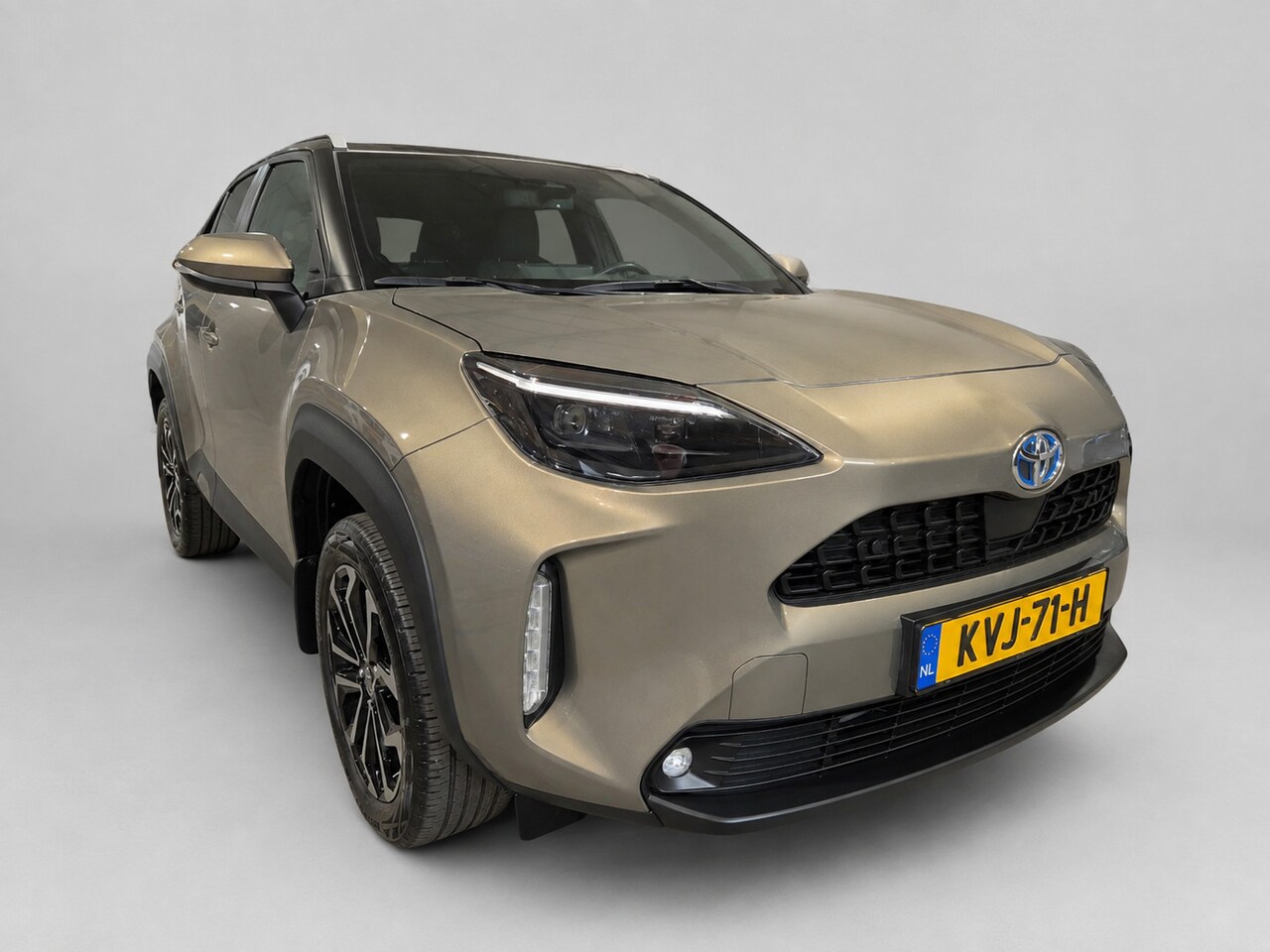 Toyota Yaris Cross - 1.5 Hybrid Dynamic+ AWD - Panoramadak - HeadUp - Camera - Clima - Cruise - Stoelverw - Tre - AutoWereld.nl