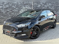 Ford Focus Wagon - 2.0 ST Facelift|Apple Carplay|Cruise Control|Bi-Xenon|Navigatie|Climate Control