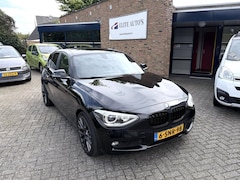 BMW 1-serie - 116i Executive /keurig onderhouden/airco/navi/keyless//NAP/Nw APK
