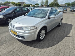 Renault Mégane coupé cabriolet - Mégane Coupé-Cabriolet 1.6-16V Tech Line