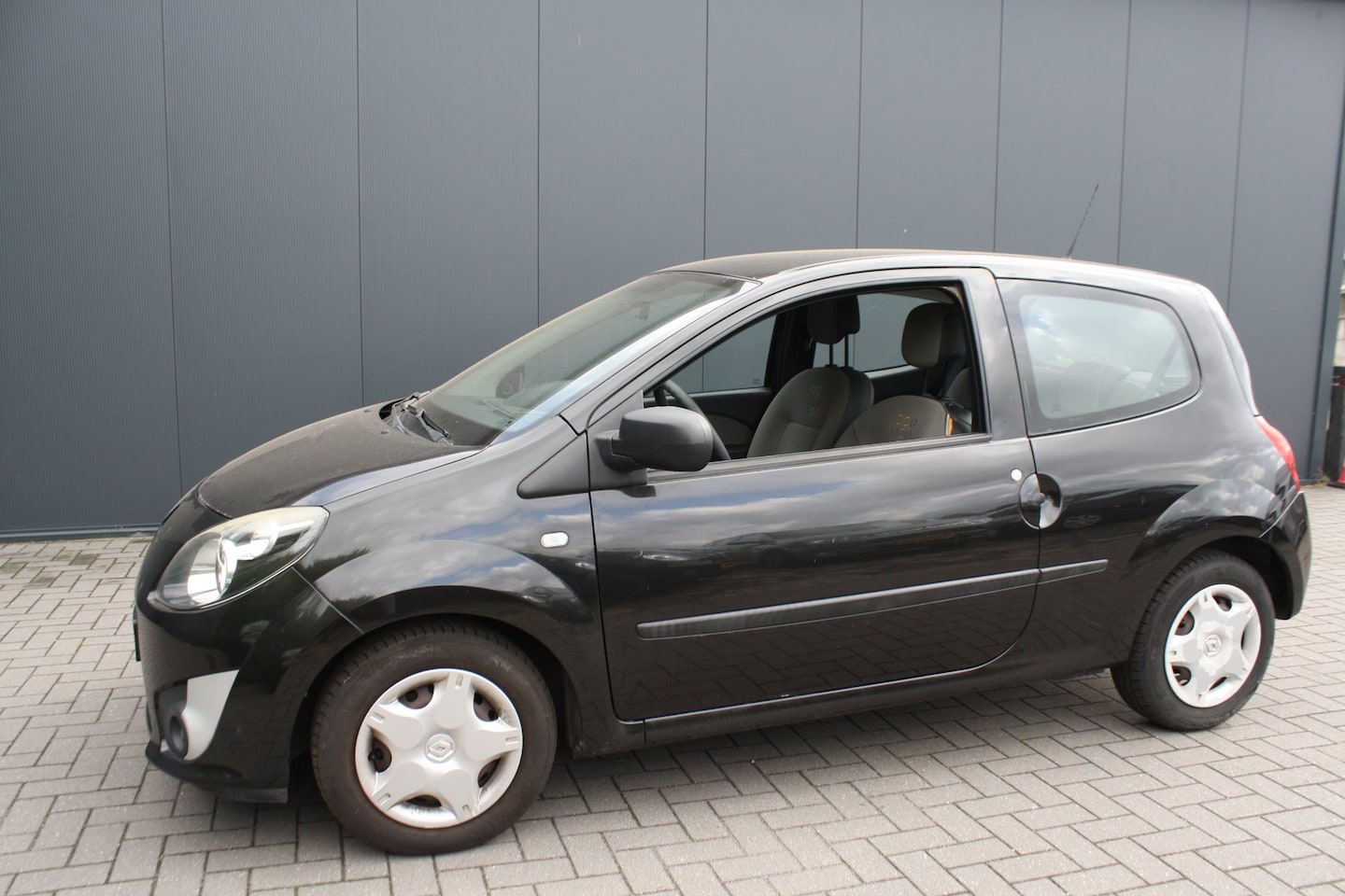 Renault Twingo - 1.2-16V LEES TEKST!! Authentique - AIRCO - AutoWereld.nl