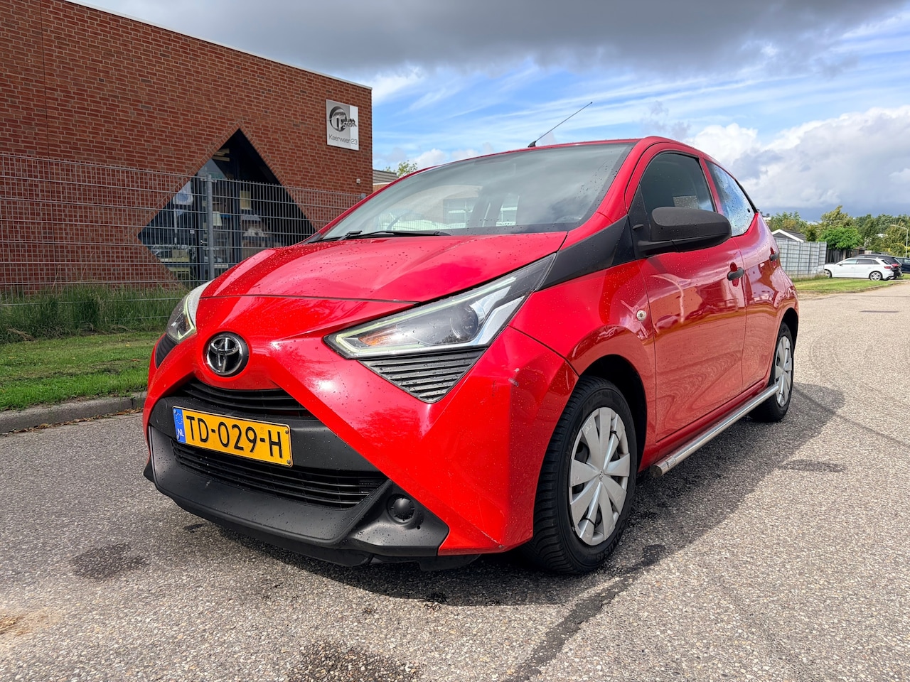Toyota Aygo - 1.0 VVT-i x-fun 1.0 VVT-i x-fun - AutoWereld.nl