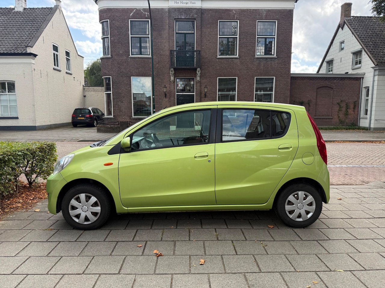 Daihatsu Cuore - 1.0 Premium AIRCO GOED ONDERHOUDEN VEEL BEEN RUIMTE ACHTER IVM ACHTERBANK VERSCHUIFBAAR - AutoWereld.nl