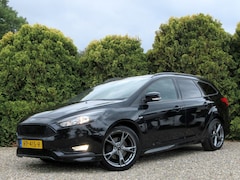 Ford Focus Wagon - 1.5 ST-Line * Navi * Cruise * Carplay