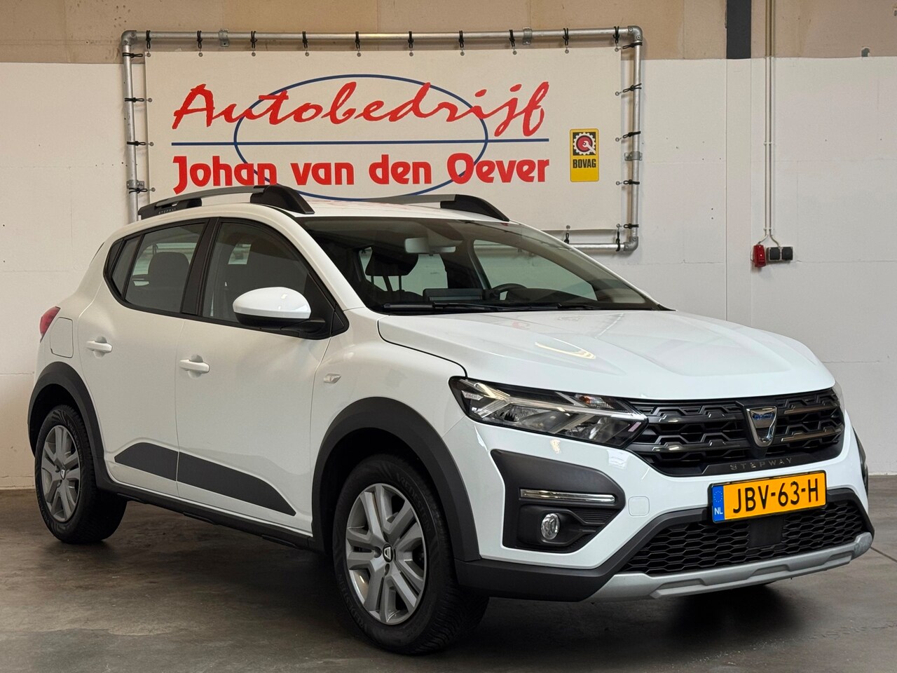 Dacia Sandero Stepway - 1.0 TCe 90 Expression|Carplay|Cruise|PDC| - AutoWereld.nl