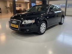 Audi A4 Limousine - 2.5 TDI Pro Line Business-automaat-nette auto-airco-elek ramen-riem is vervangen