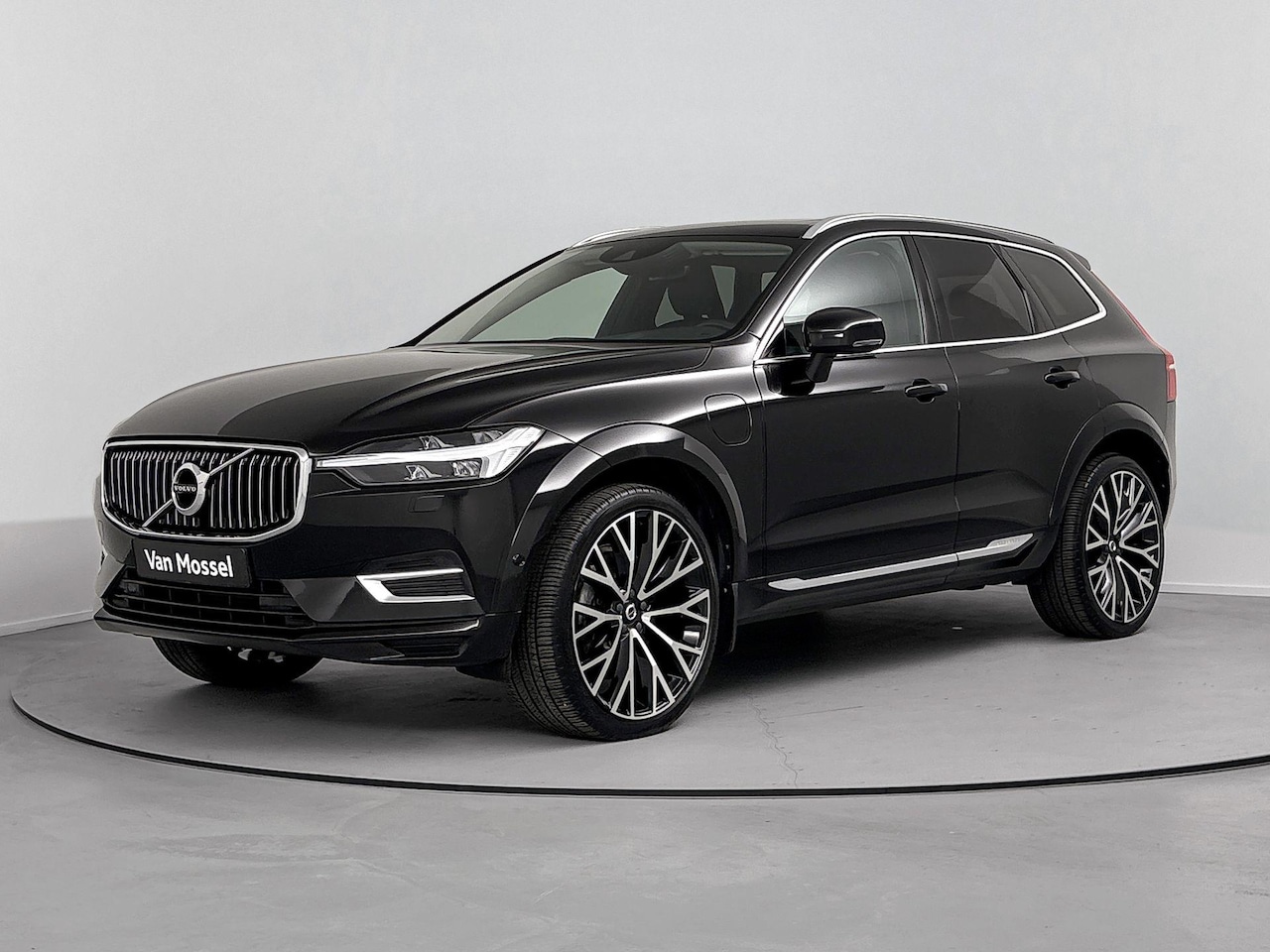 Volvo XC60 - 2.0 Recharge T6 AWD Inscription PHEV Automaat | 89% SOH | Stoelverwarming | Stuurwiel Verw - AutoWereld.nl
