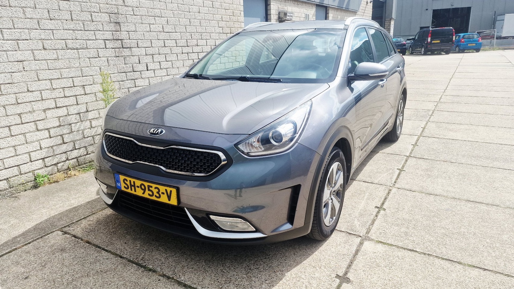 Kia Niro - 1.6 GDi Hybrid DynamicLine 2e eigenaar Navigatie NAP... - AutoWereld.nl