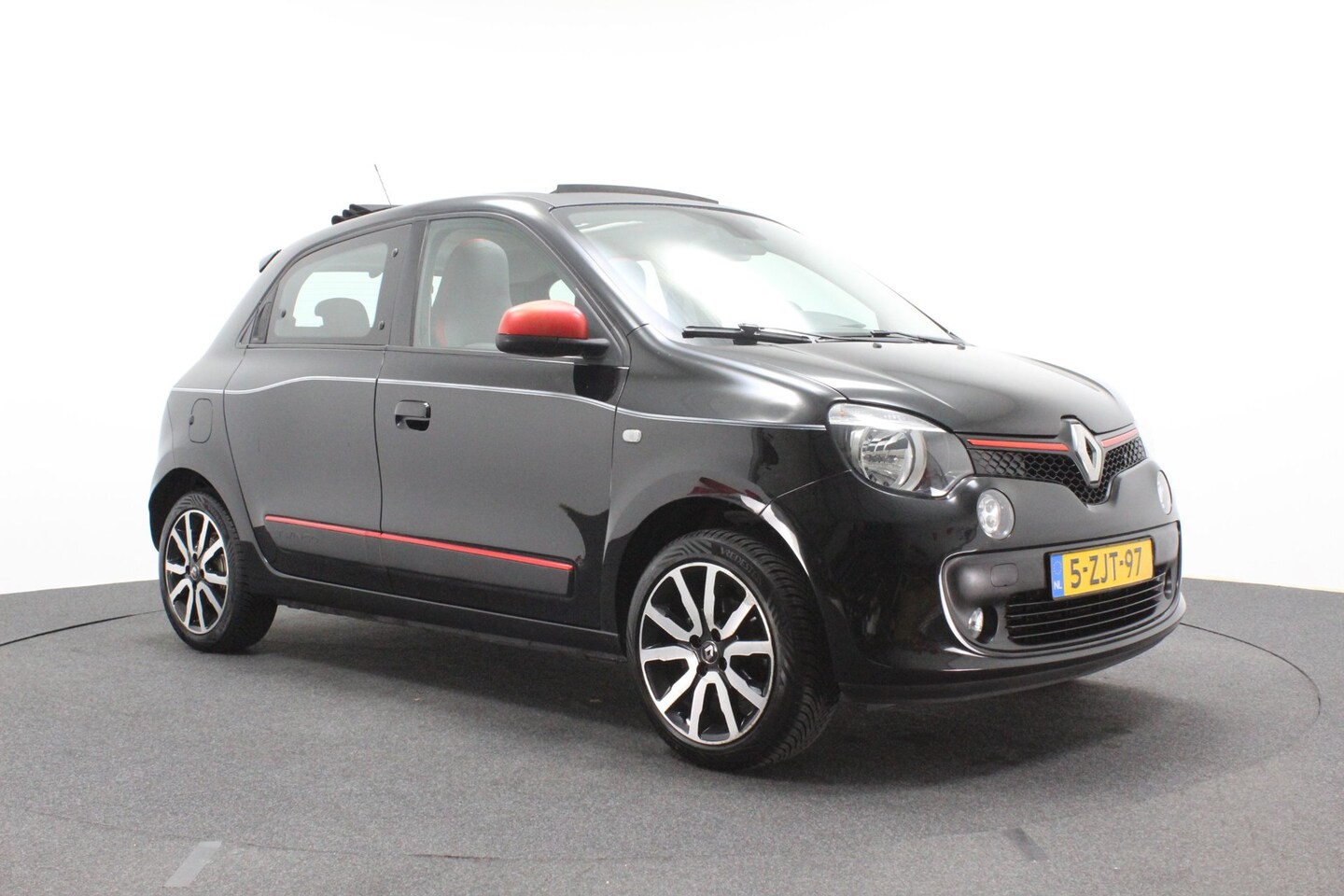 Renault Twingo - 1.0 SCe Dynamique | Cabrio | Airco | Cruise control | Sportvelgen | Vouwdak - AutoWereld.nl