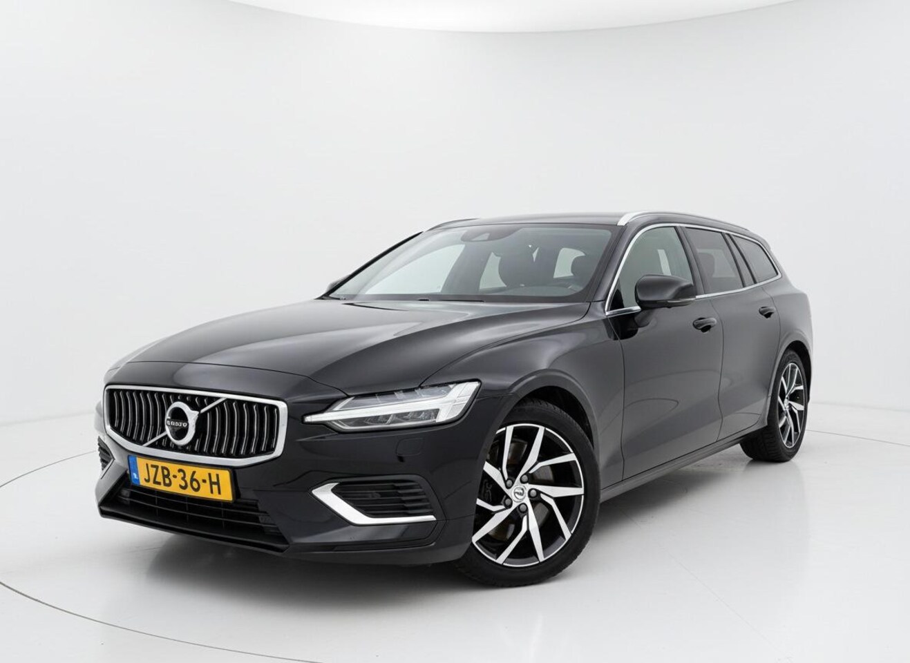 Volvo V60 - 2.0 T6 Recharge AWD Inscription LEER - NAVI - CRUISE - AutoWereld.nl