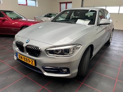 BMW 1-serie - 118i Sport Line Edition Automaat Trekhaak Leer Enz