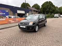 Ford Fusion - 1.6-16V Futura Airco Cruise