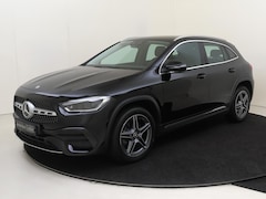 Mercedes-Benz GLA-Klasse - 250 e AMG Line Sfeerverlichting / Parkeercamera /