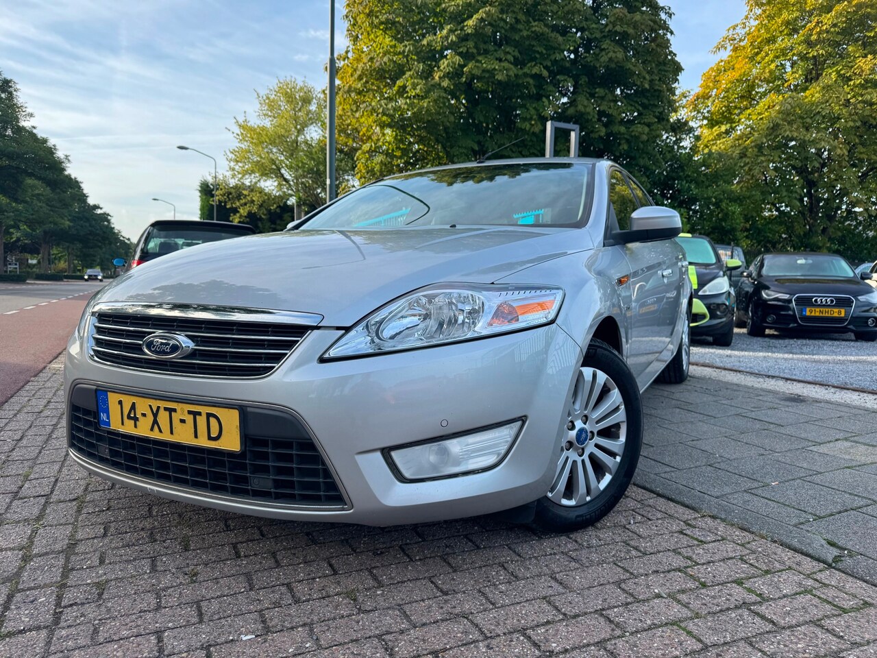 Ford Mondeo - 2.5-20V Ghia Clima Elek Pakket Navi Cruise - AutoWereld.nl