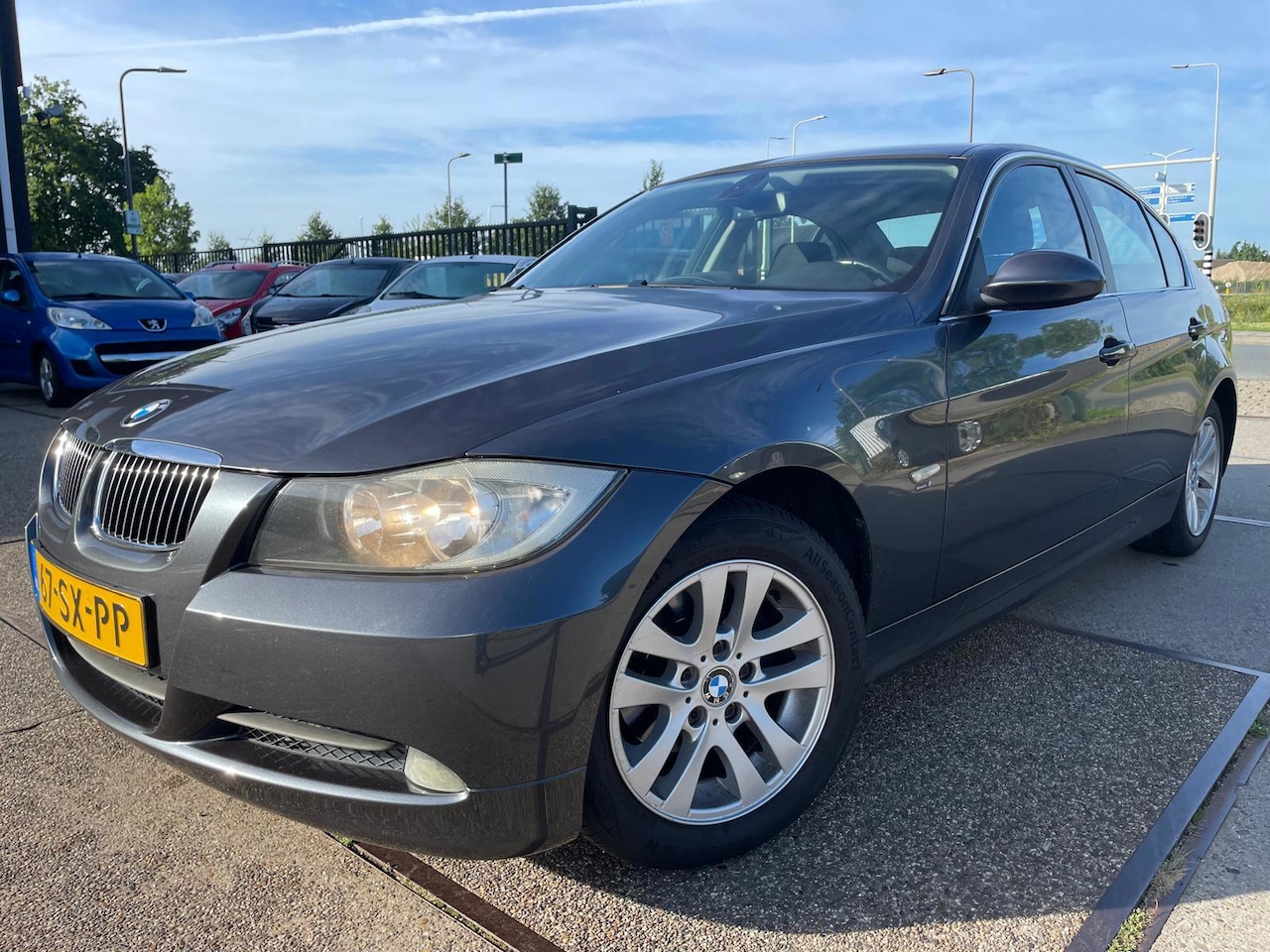 BMW 3-serie - 320i High Executive 320i High Executive - AutoWereld.nl
